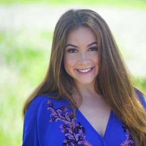 Meet your Posher, Alexandra